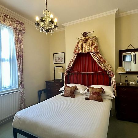 Albert & Victoria Guest House AEGON International Exteriér fotografie