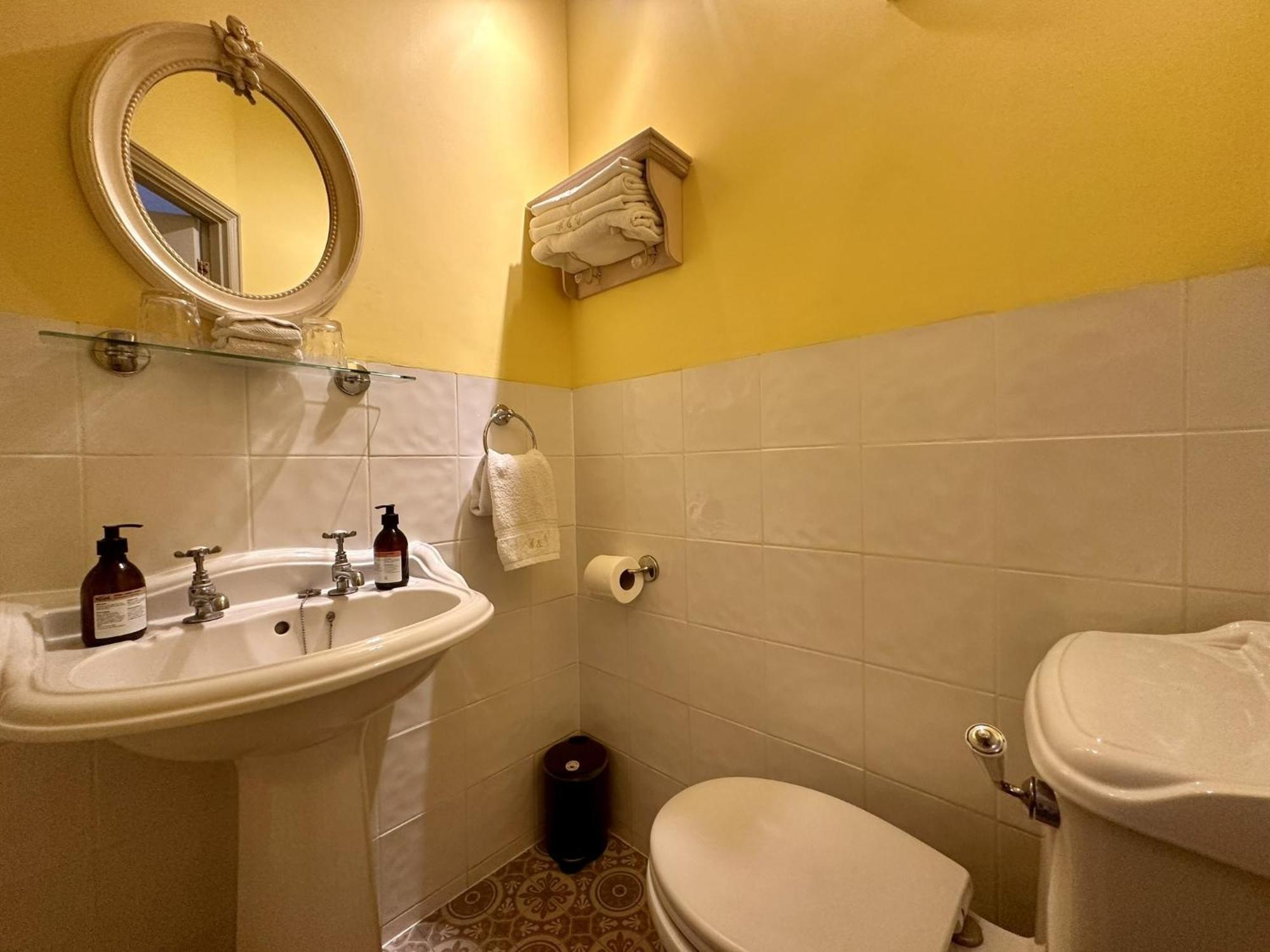 Albert & Victoria Guest House AEGON International Pokoj fotografie
