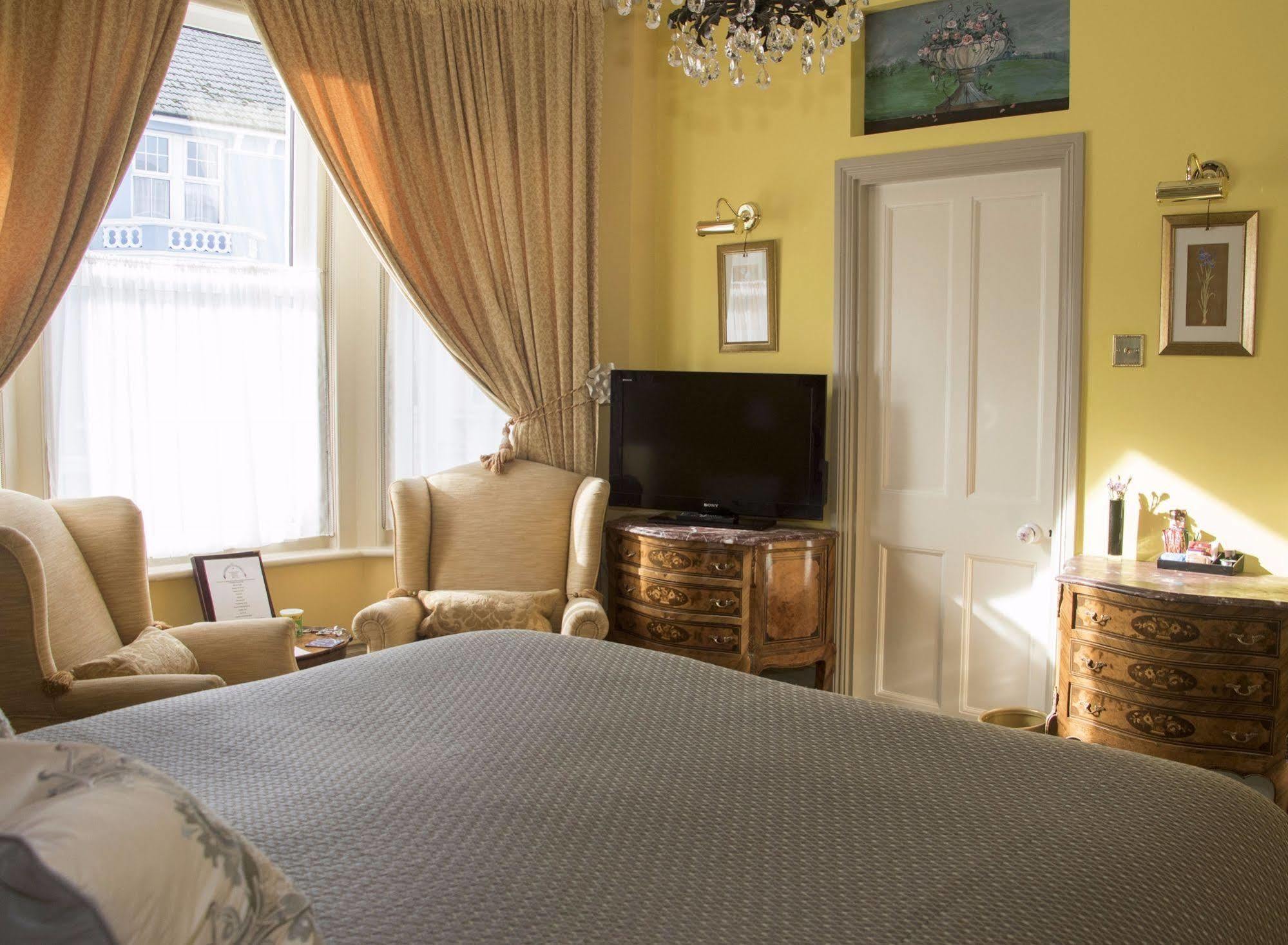 Albert & Victoria Guest House AEGON International Exteriér fotografie